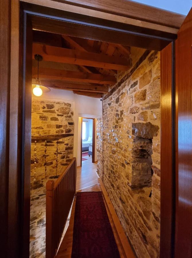 The Heart Of The Bazaar Guest House Gjirokastër Exteriör bild