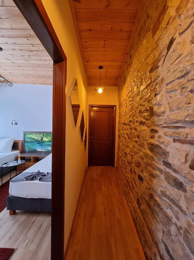 The Heart Of The Bazaar Guest House Gjirokastër Exteriör bild